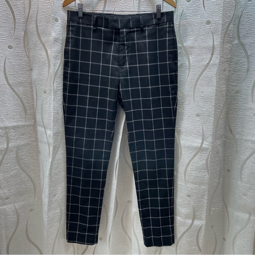 H&M Skinny Fit Trousers Mens 33R Black White Windowpane Grid Plaid Pants